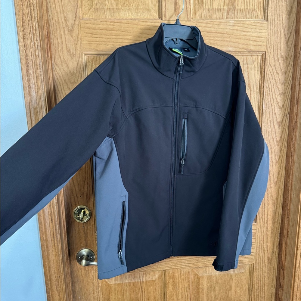 Men's Softshell Jacket - image 2